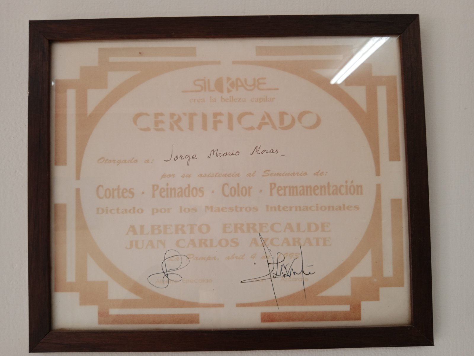 Título Oficial 3