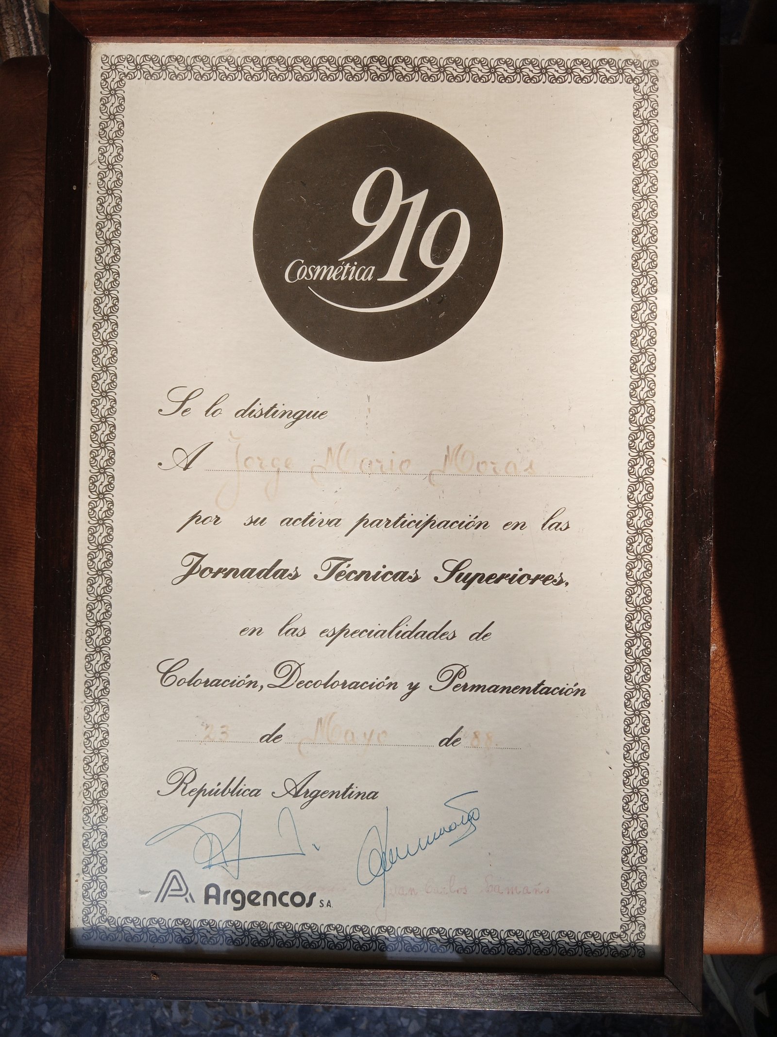Título Oficial 5